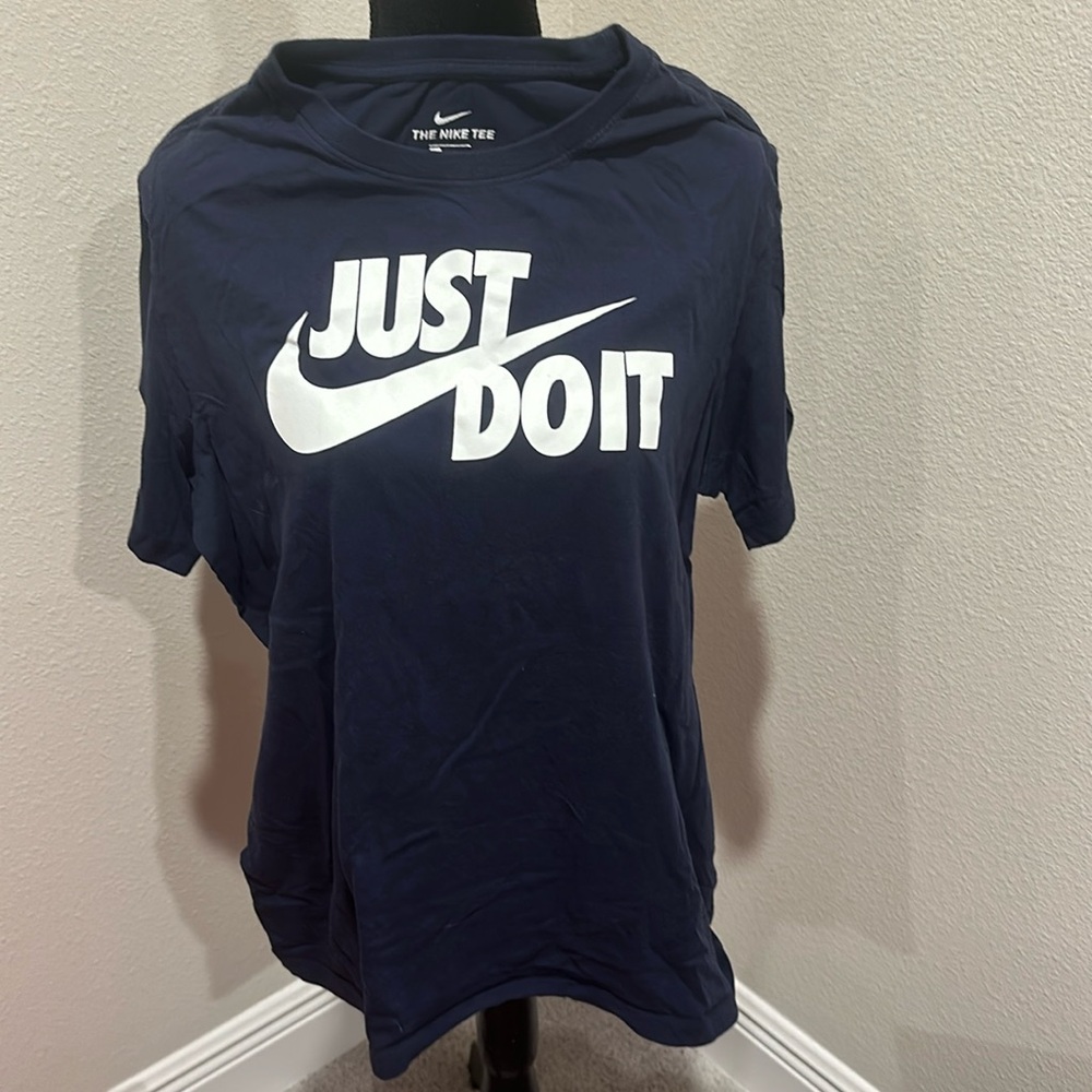 Men’s Nike t shirt
